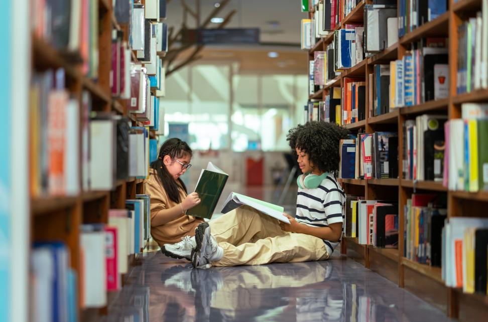 kids reading in library